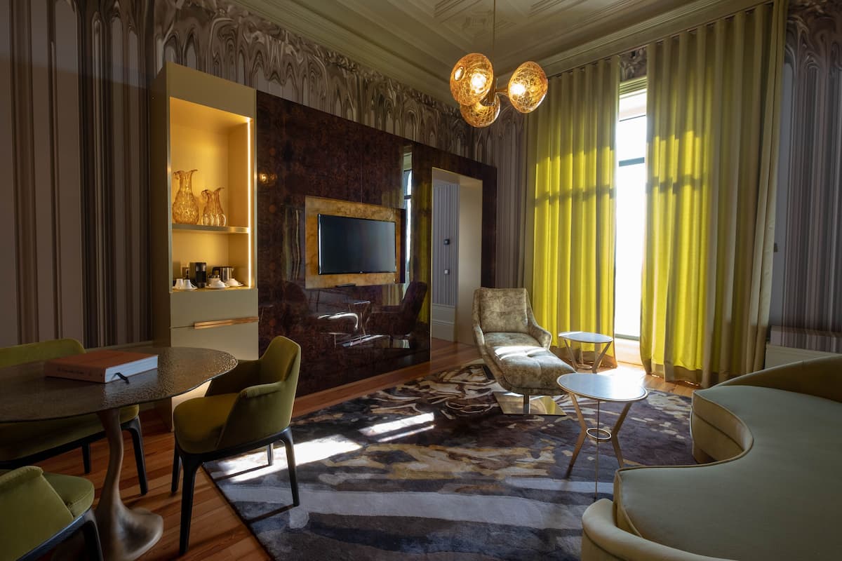 Vila Foz Suite | 1 多间卧室、高档床上用品、记忆海绵床垫、迷你吧