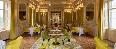 2 restaurants, breakfast, lunch, dinner served; Portuguese cuisine