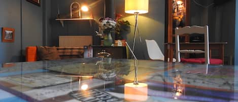 Chambre Quadruple Standard | Coin séjour