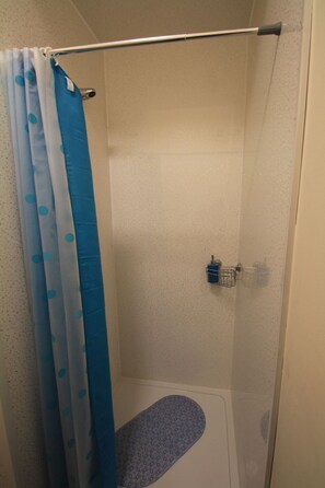 Shower, hair dryer, towels - Hull Trinity Backpackers (Hull)