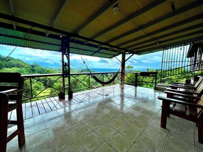 Panoramic House | Terrace/patio