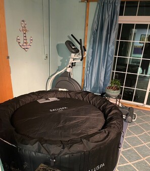 套房 | 書桌、免費 Wi-Fi