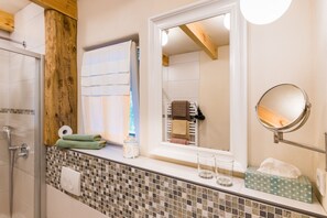 Bathroom sink - Adelinenhof (Burg (Spreewald))