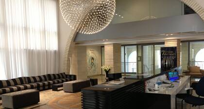 New exclusive 24 Hour Security Building With Shabbat Elevator and large gym