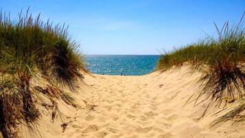 Beach nearby, sun loungers, beach umbrellas, beach towels