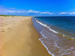 Beach nearby, sun-loungers, beach umbrellas, beach towels