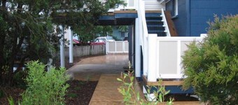 The Old Boathouse - kayak / high speed internet / minutes to the beach