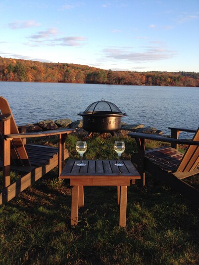 Waterfront Home with Stunning Views .. Dog friendly , and great fishing !!!