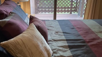 2 habitaciones, tabla de planchar con plancha, wifi y ropa de cama
