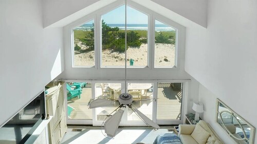 Oceanfront Home, Views from Each Room, Spectacular Sunrises and Sunsets