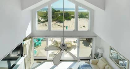 Oceanfront Home, Views from Each Room, Spectacular Sunrises and Sunsets