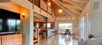 Gorgeous Home Across from Beach - 5 BR + Opt. Cottage / 4 Bath / AC