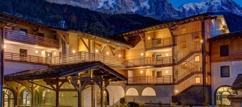 65m2 apartment, sleeps 6/7, lake and Mont Blanc view in ***** spa residence