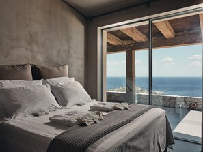 2 bedrooms, in-room safe, iron/ironing board, WiFi - Luxury villa with private pool and amazing sea view (Αγ. Νικόλαος, βολίμες, Ζάκυνθος)
