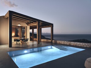 Pool - Luxury villa with private pool and amazing sea view (Αγ. Νικόλαος, βολίμες, Ζάκυνθος)