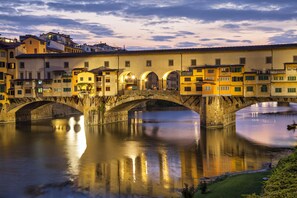 Exterior - A Fantabulous Dreaming Terrace in FLORENCE Ponte Vecchio (Firenze)