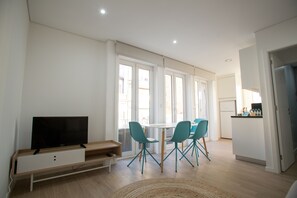 公寓, 1 間臥室 (3) | 起居區 | 平面電視