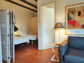 TV - Penthouse in the heart of Barcelona. Rambla E (Barcelona)