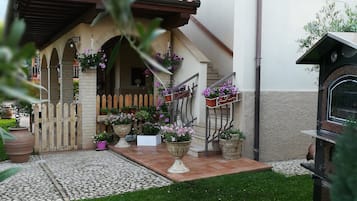 Enceinte de lâhĂ©bergement