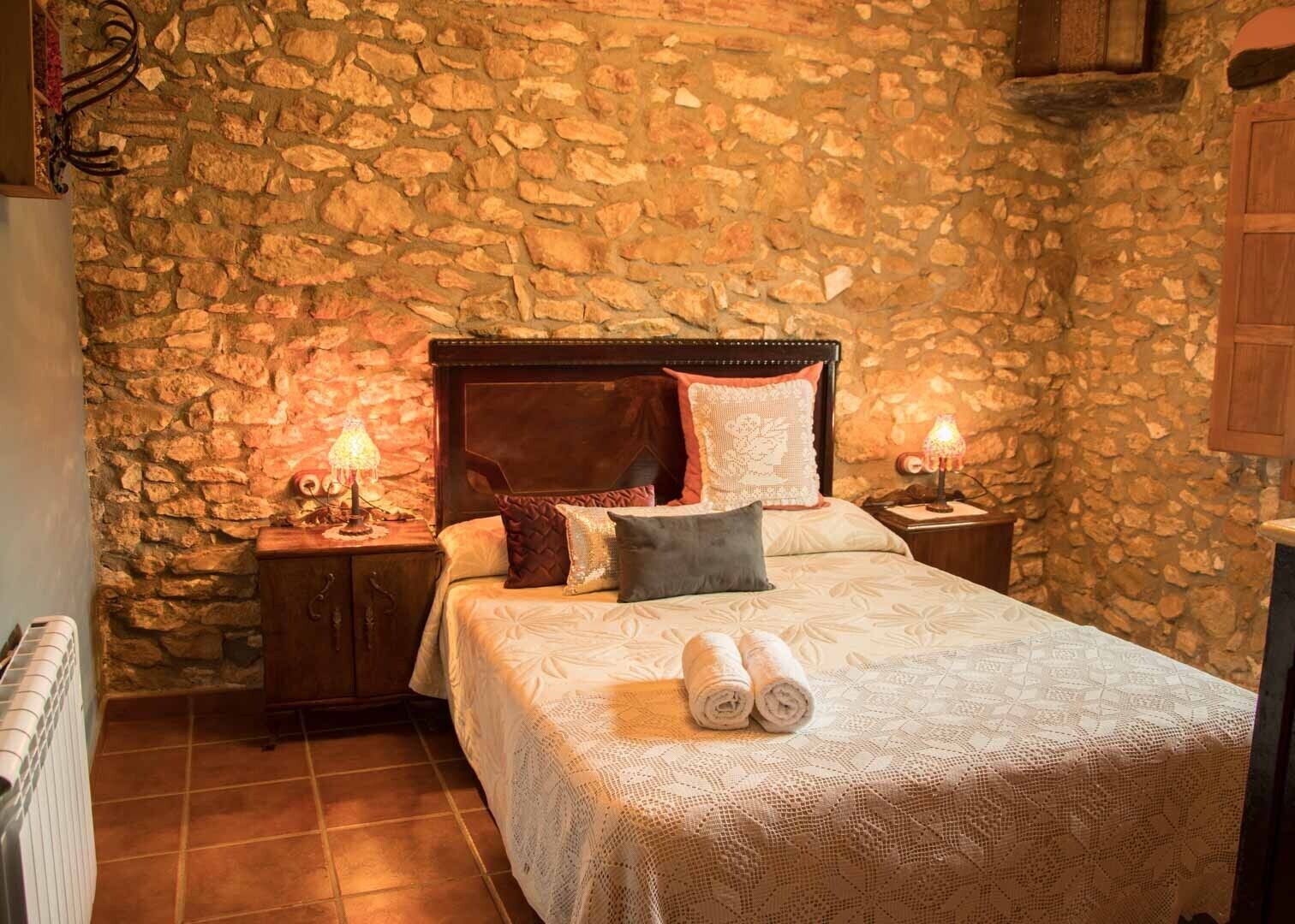 2 slaapkamers, een strijkplank/strijkijzer, wifi, beddengoed