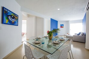 Dining - Charming Huge PH with Private Rooftop and Jacuzzi (Playa Del Carmen)