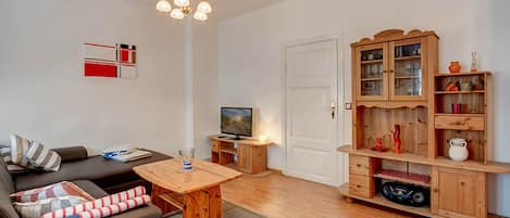 Télévision, chaîne hi-fi