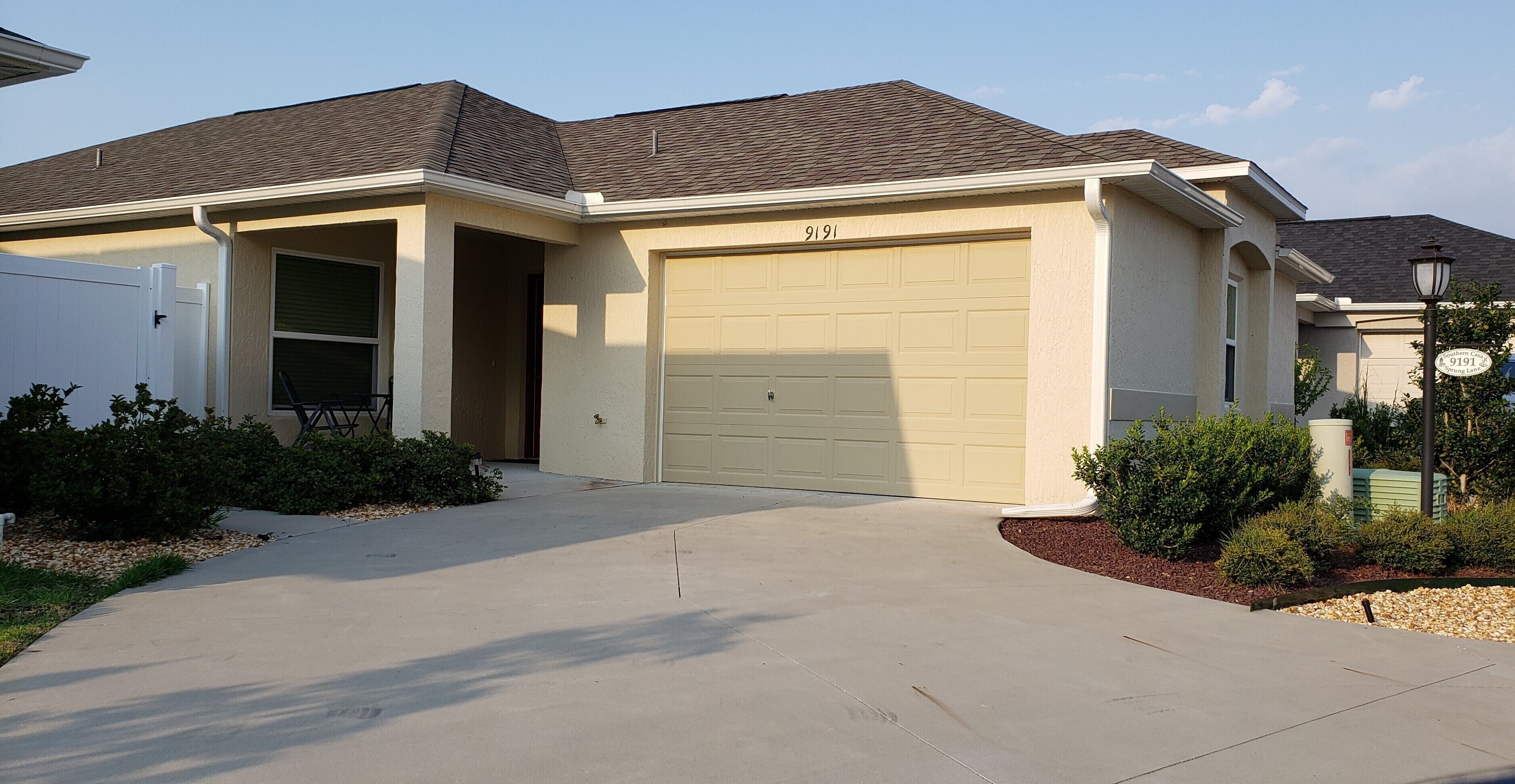 Courtyard Villa W/King Bed, Golf Cart & Wi-Fi