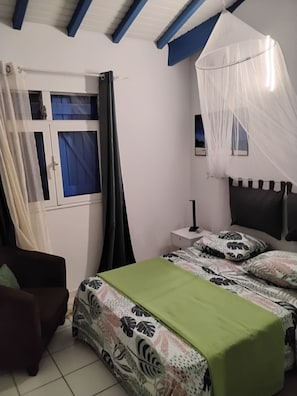 3 bedrooms, desk, iron/ironing board, travel cot - Apartment F4 -wi-fi,Magnificent view of Anse-Mitan les Trois-Ilets (les trois ilets)