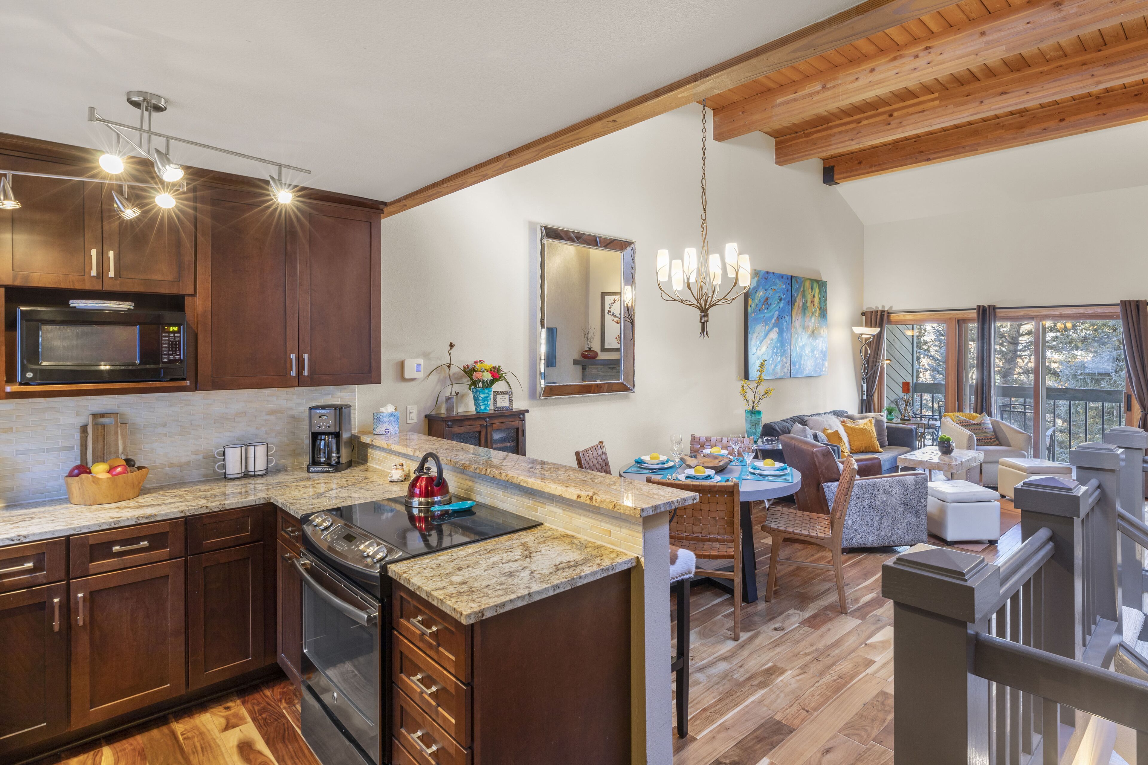 Beautiful well=appointed kitchen
