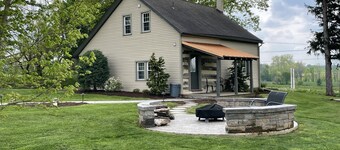 10 MINUTES FROM SIGHT AND SOUND, RESTORED 1700's HOME SURROUNDED BY FARMLAND
