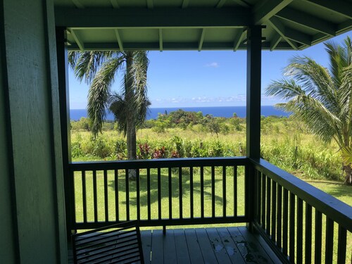 North shore Maui ocean view B and B room 3