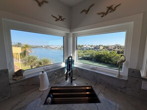 Interior - Spectacular Sunrises and Sunsets!!!
Newly renovated Pool/Hot Tub & putting green (Nokomis)