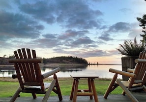 Property grounds - Charming Cottage in Stunning Waterfront Setting (Sequim)