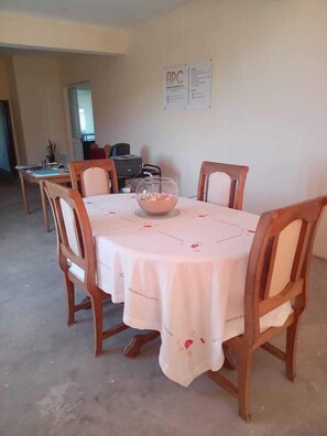 In-room dining - Pousada do norte (Sao Filipe)