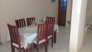 Dineren in de kamer