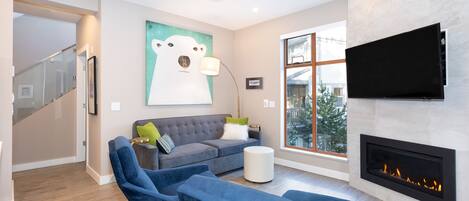 TV, fireplace, DVD player, stereo