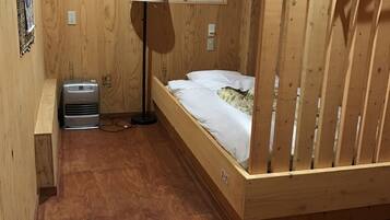 Single Room | In-room safe, desk, laptop workspace, free WiFi