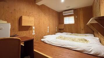 Twin Room | In-room safe, desk, laptop workspace, free WiFi