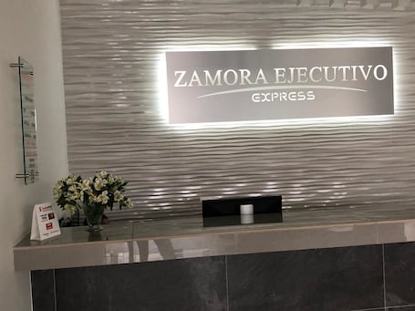 Lobby. Zamora Ejecutivo Express