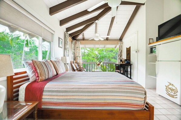 Silitysrauta/-lauta, ilmainen Wi-Fi, vuodevaatteet