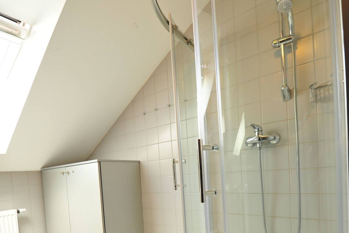 Gratis toiletartikler, håndklæder, Sæbe, Toiletpapir