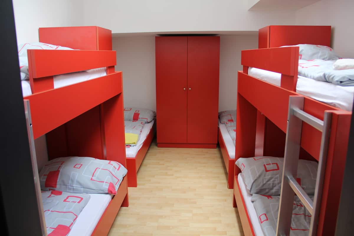 Kamar Ekonomi | Seprai linen