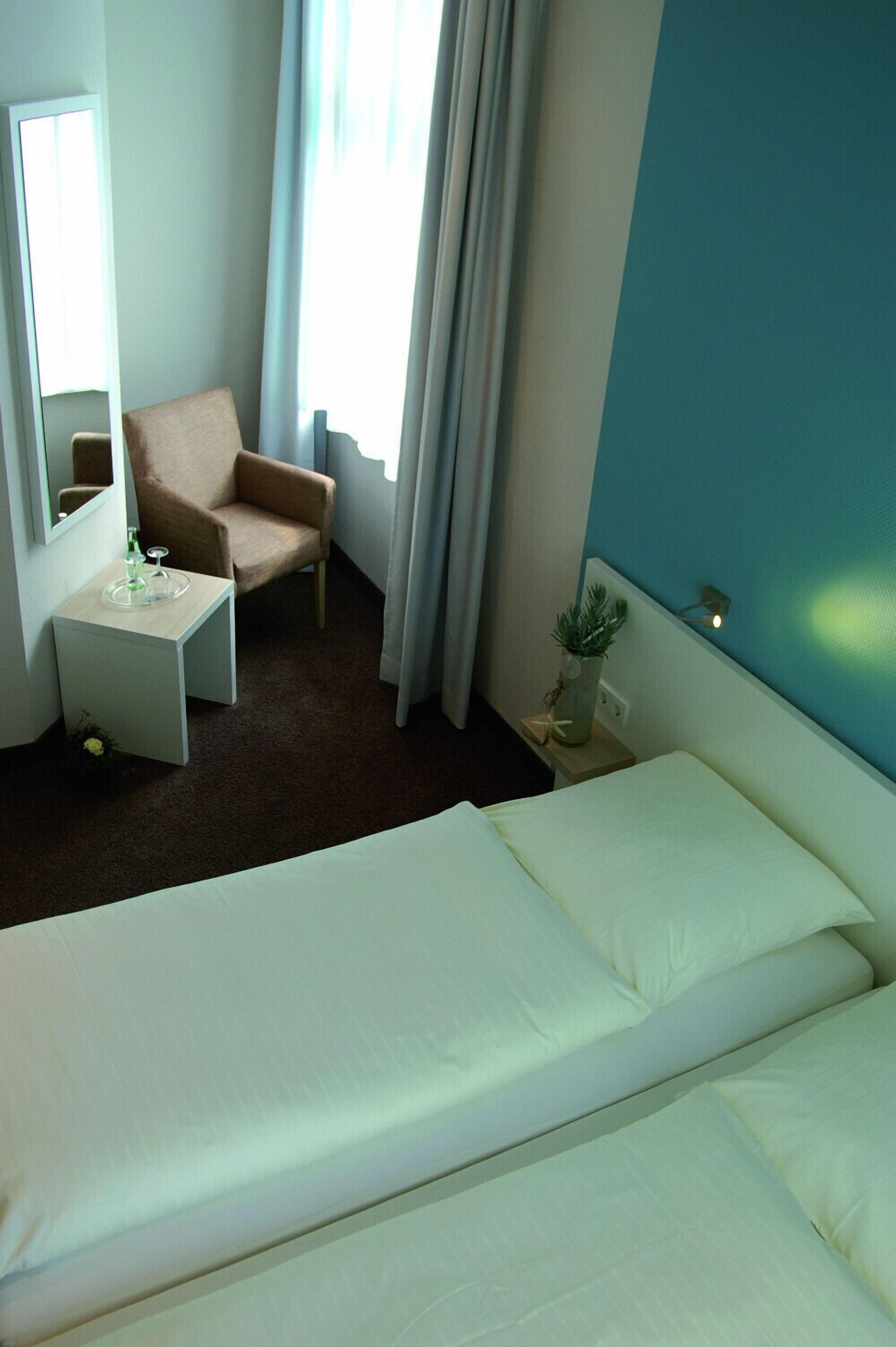 Kamar Double | Meja kerja dan Wi-Fi gratis