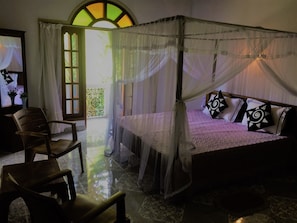 In-room safe, desk, iron/ironing board, free WiFi