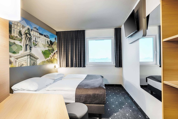 Schreibtisch, schallisolierte Zimmer, kostenloses WLAN, Bettwäsche