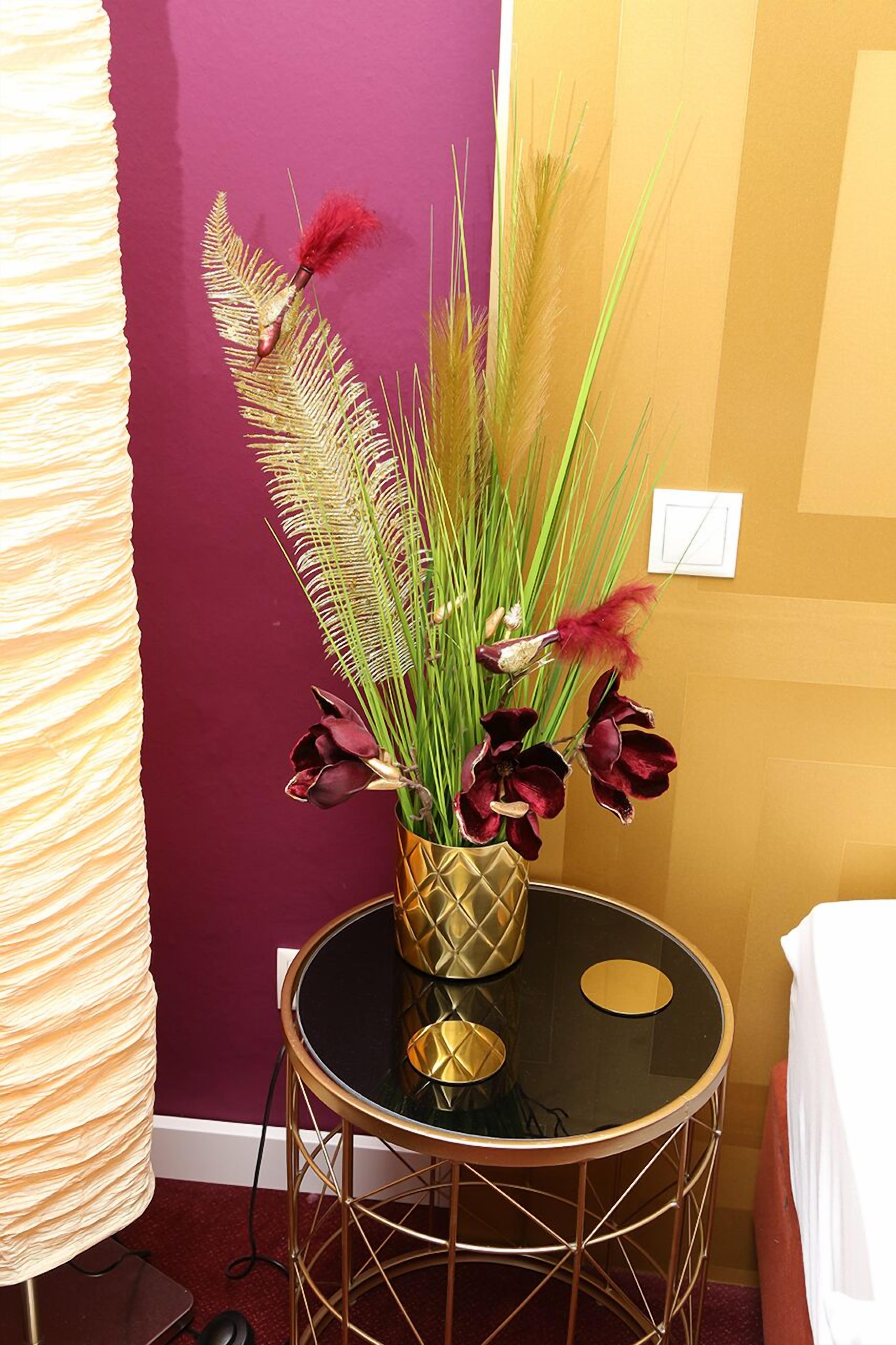 superior double room, private bathroom | room amenity