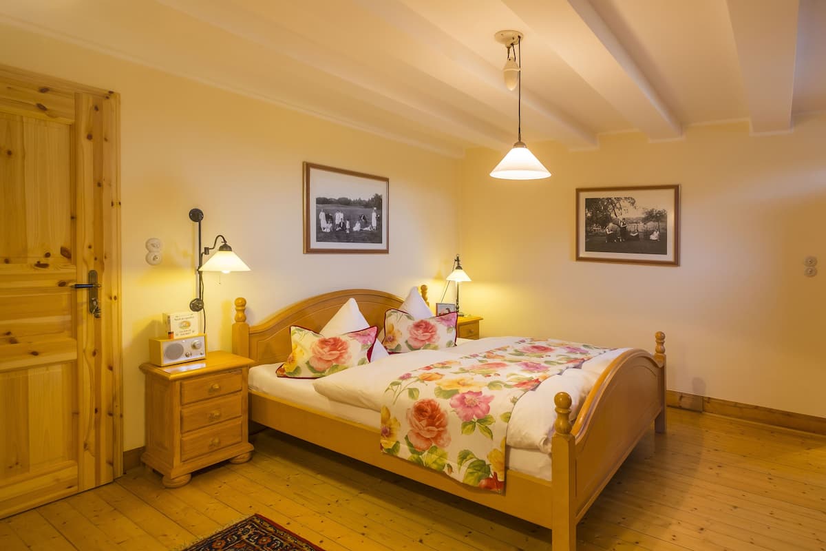 Blackout curtains, soundproofing, iron/ironing board, cots/infant beds