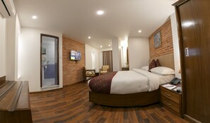 Habitación doble Deluxe, 1 habitación, para no fumadores | Escritorio y wifi gratis