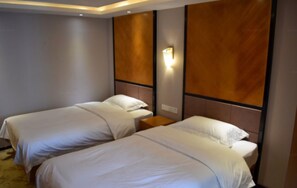 標準雙床房 | 書桌、遮光布/窗簾、熨斗/熨衣板、免費無線上網