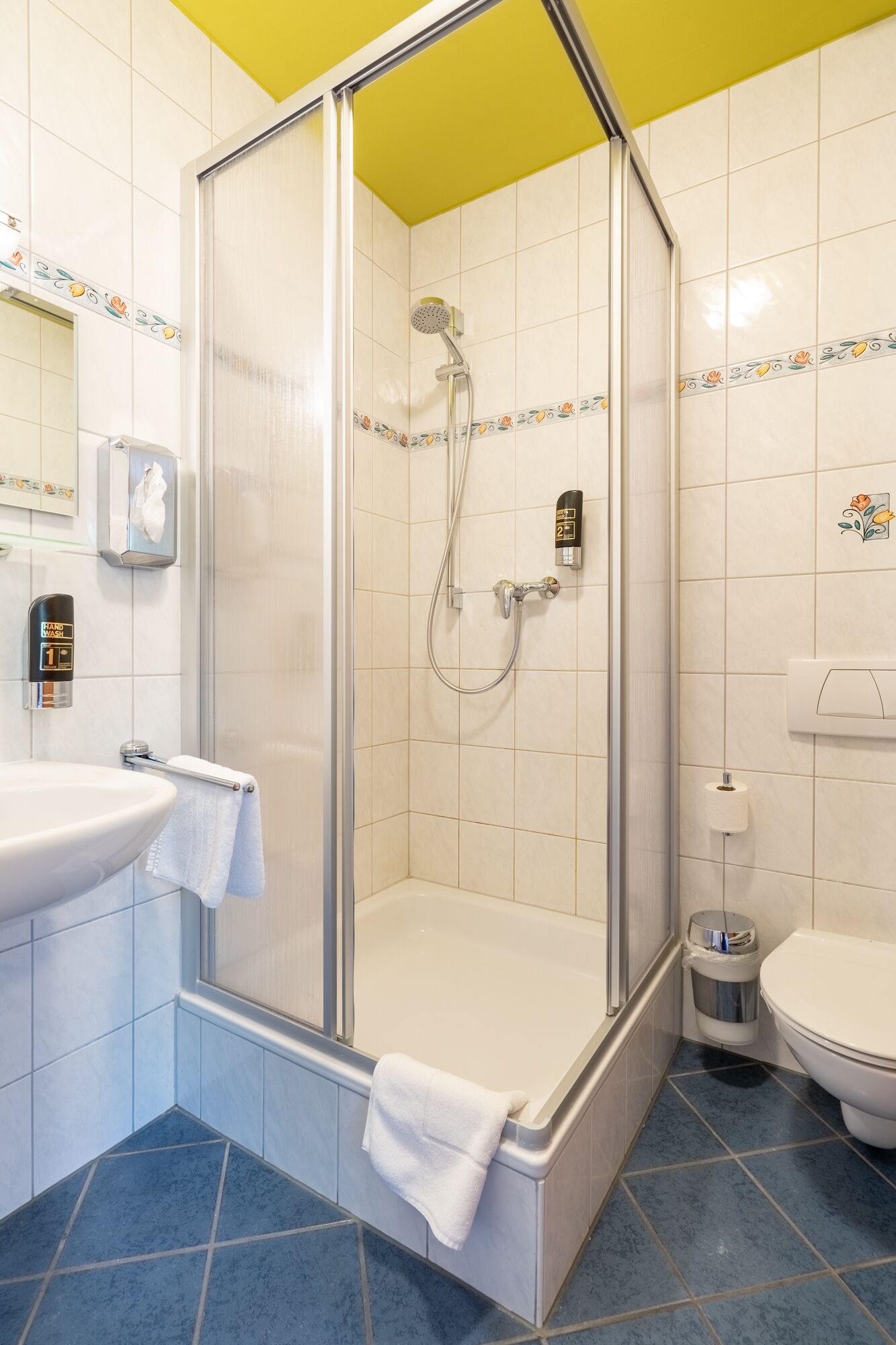 Doppelzimmer, eigenes Bad | Badezimmer